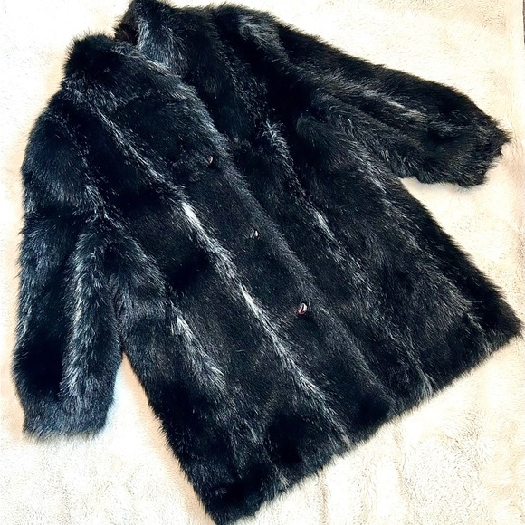 Source Unknown Black Faux Fur Leather Jacket - Picture 2 of 9